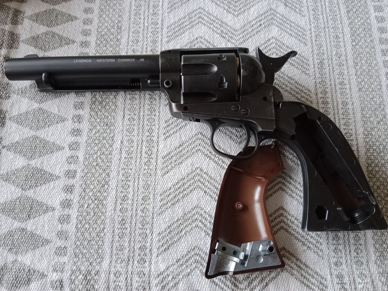 A real photo din Revolver Umarex Legends Western Cowboy Antique by Leonardo (4)