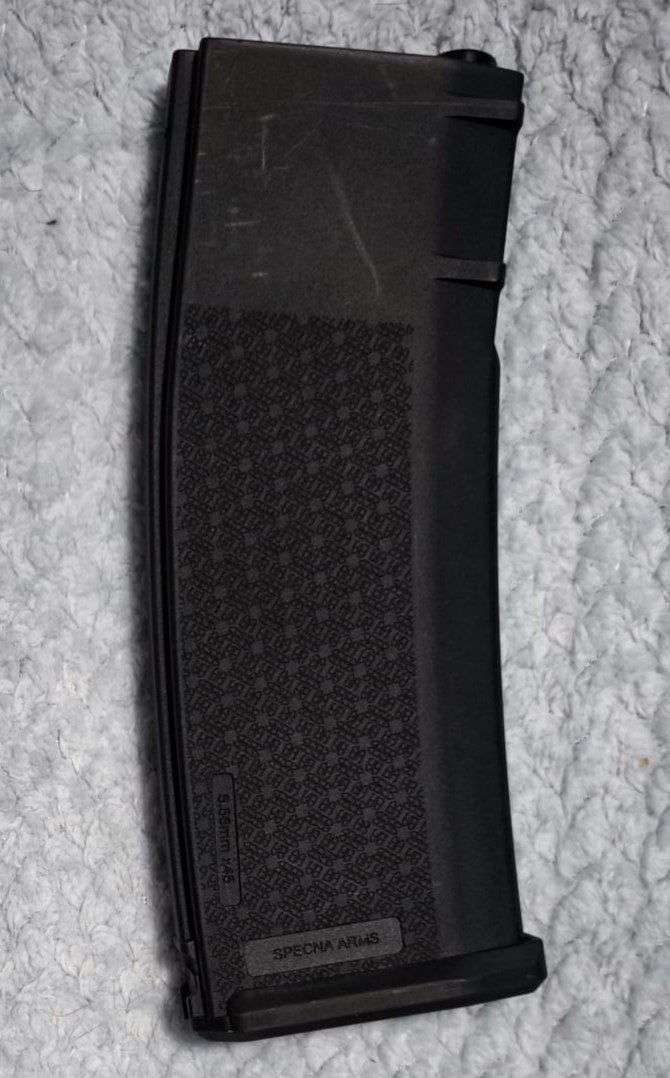 A real photo din Incarcator mid-cap 125 bile Specna Arms Negru by Andy (4)
