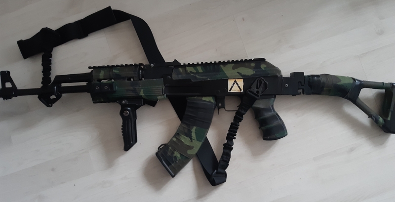 A real photo din Banda Adeziva 10m Mil-Tec Woodland by Alex (1)