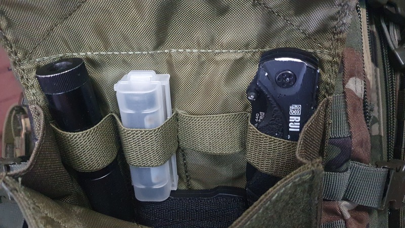 A real photo din Pouch admin mic 8Fields Olive by Samuel I. (3)