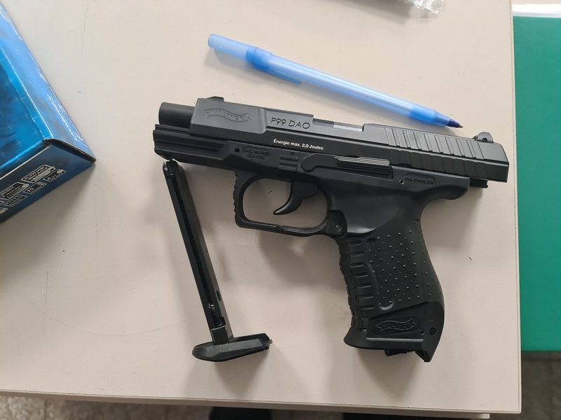A real photo din Walther P99 DAO CO2 Umarex by ChiefteC (1)