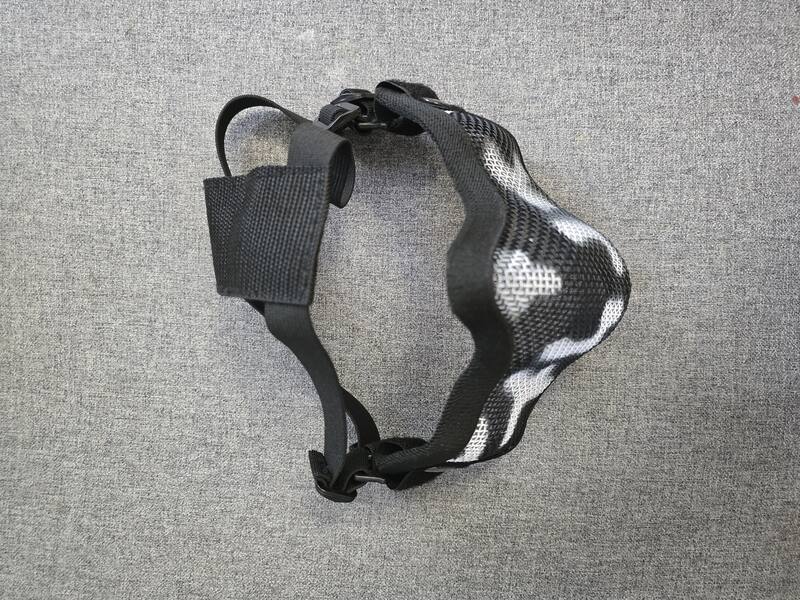 A real photo din Masca Plasa Metal Craniu Negru by CONSTANTIN  (4)
