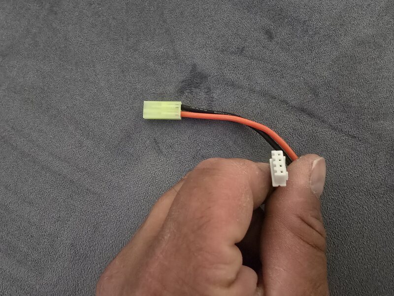 A real photo din Acumulator Li-Po 11.1V/1100mAh 15/30C VB Power by CONSTANTIN  (4)