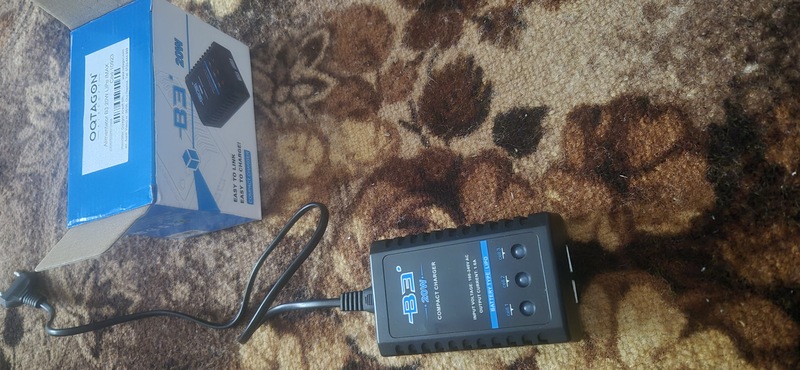 A real photo din Alimentator B3 20W LiPo IMAX by Dumy (1)
