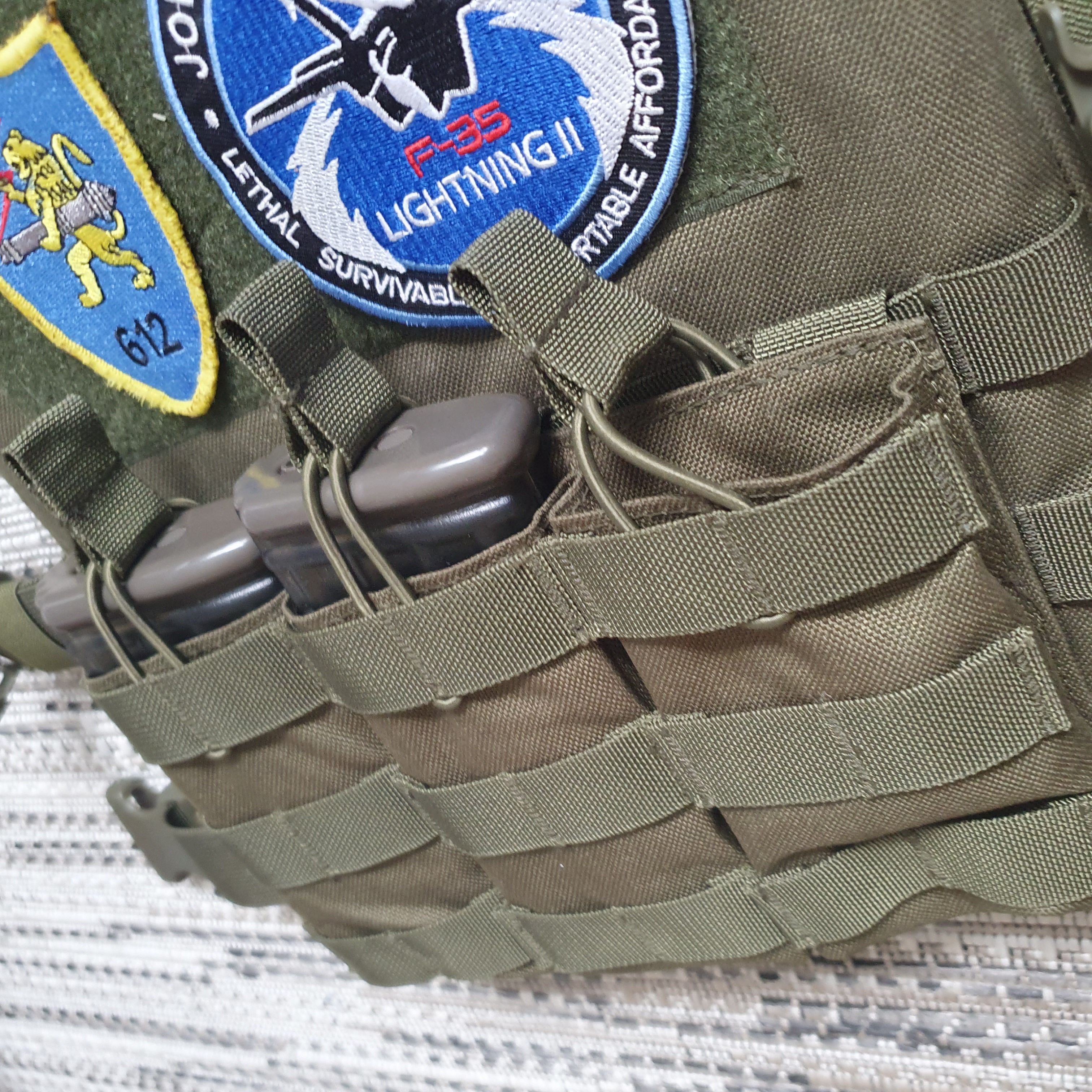 A real photo din Port incarcator triplu modular 8Fields Olive by Andrei (1)