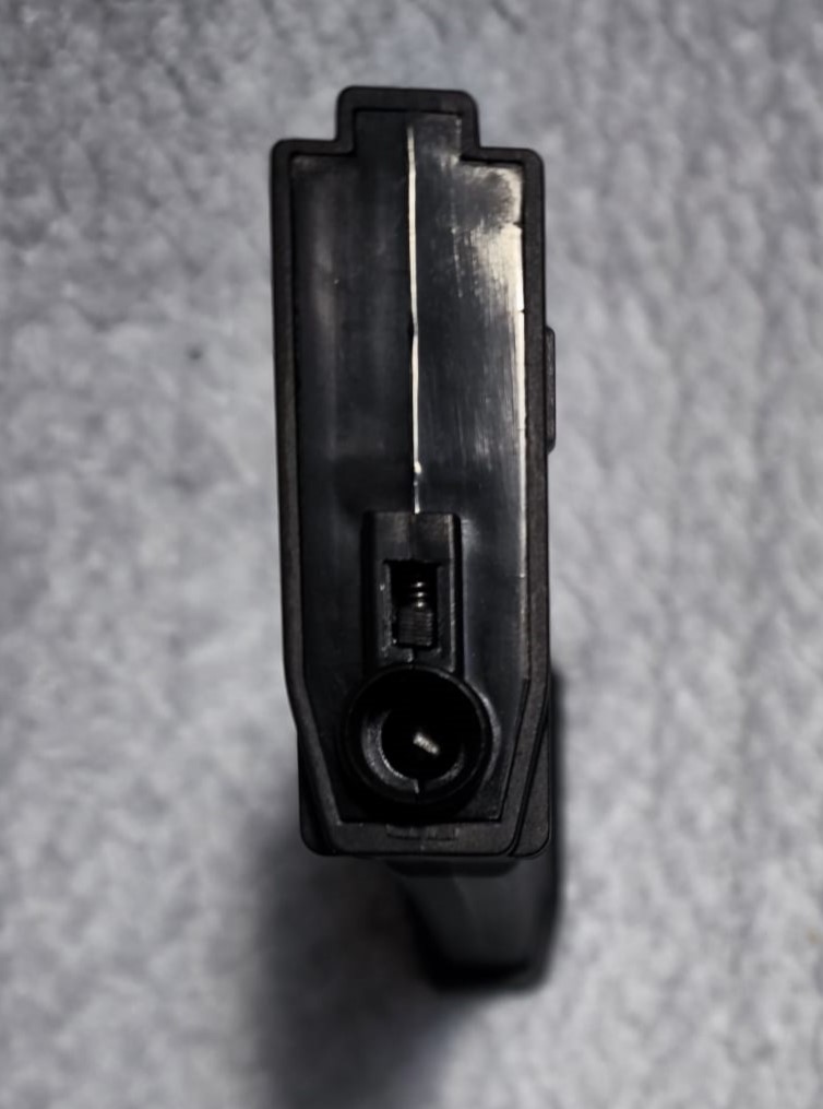 A real photo din Incarcator mid-cap 125 bile Specna Arms Negru by Andy (1)