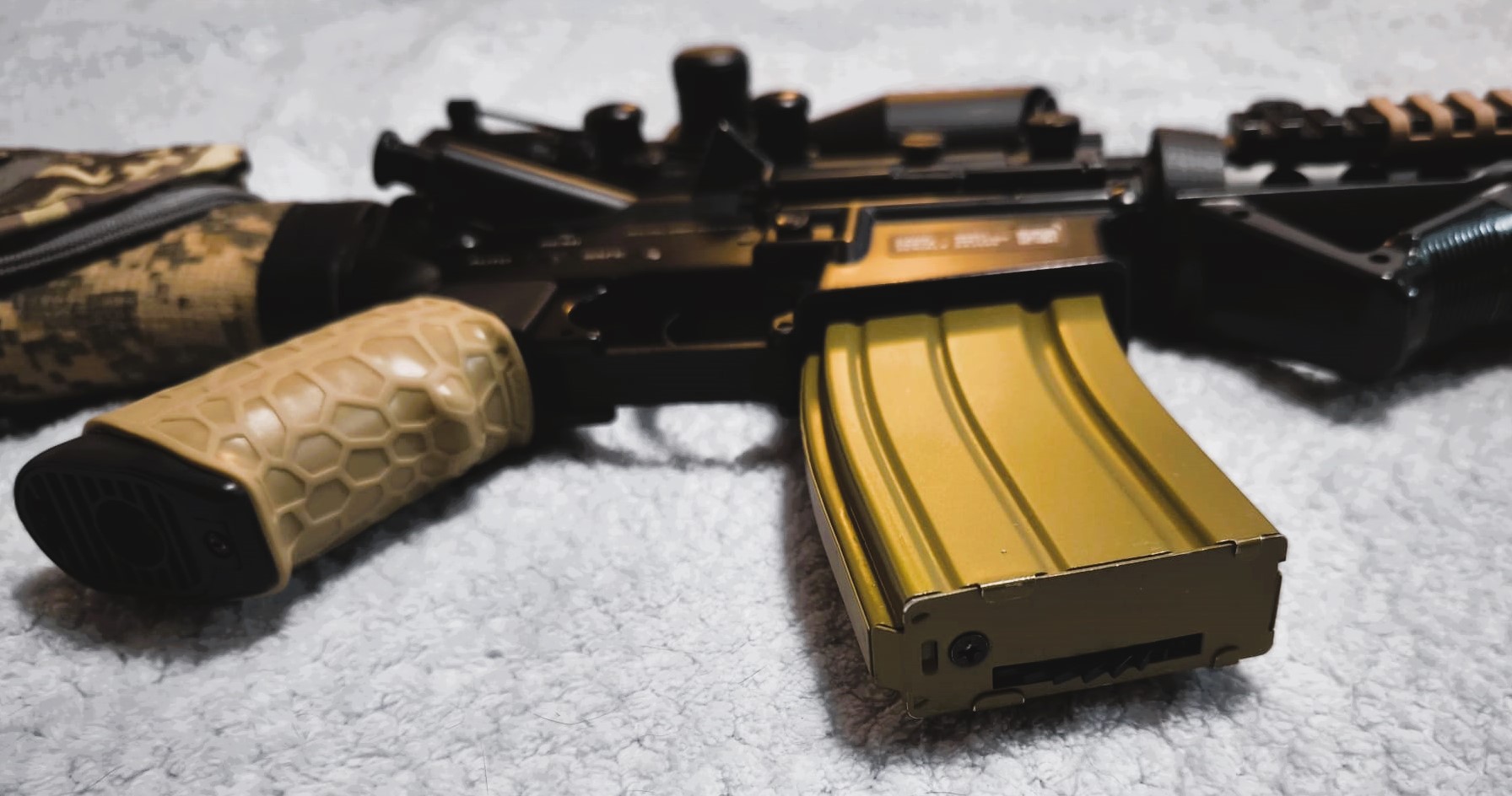 A real photo din Incarcator M4/M16 350 bile CYMA TAN by Andy (4)