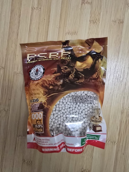 A real photo din Bile G&G Armament 0.25g 4000buc by Gabriel (1)