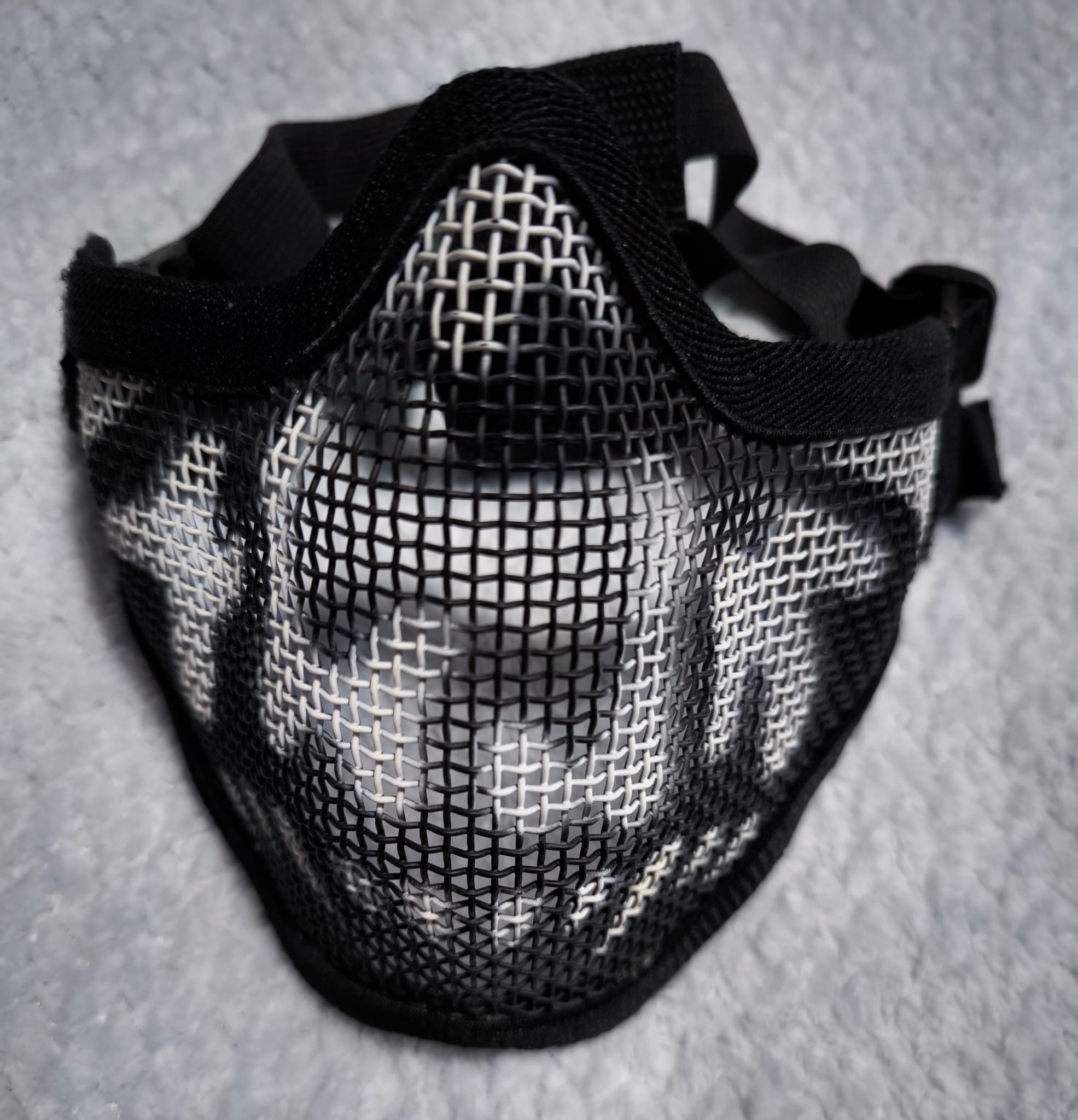 A real photo din Masca Plasa Metal Craniu Negru by Cosmin (2)