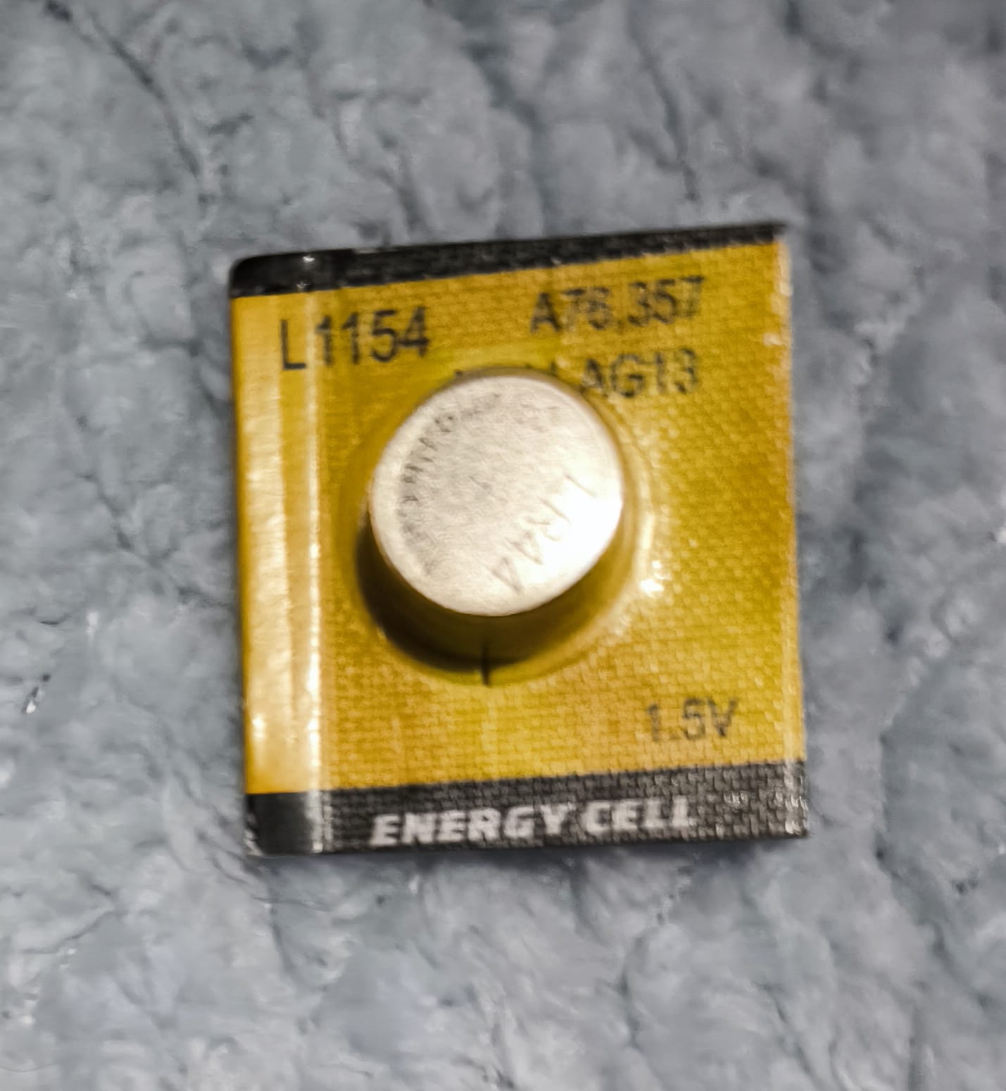 A real photo din Baterie AG13 LR44 Energy Cell by Cosmin (3)