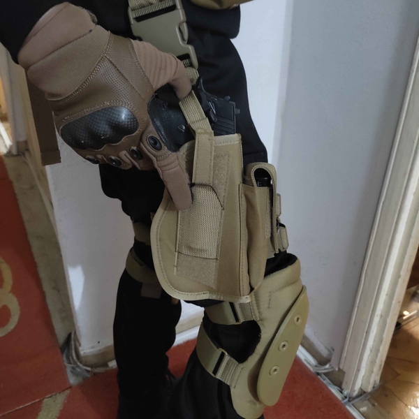 A real photo din Toc tactic picior 8Fields Coyote by Hans (2)