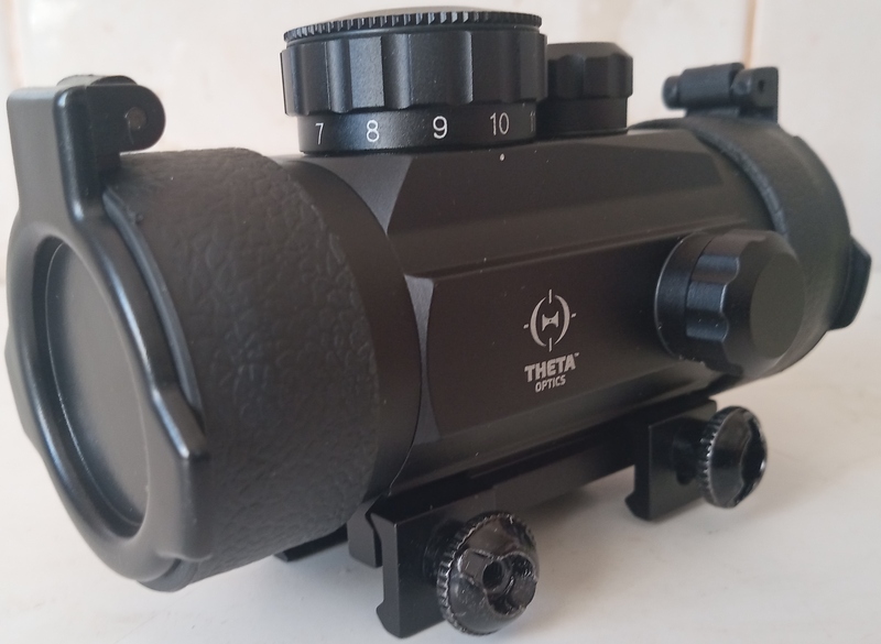 A real photo din Red Dot 1x30 Reflex Theta Optics by Petre (4)