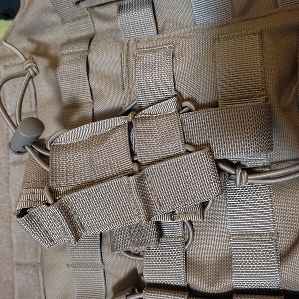 A real photo din Portincarcator versatil pistol 8Fields Coyote by Hans (2)