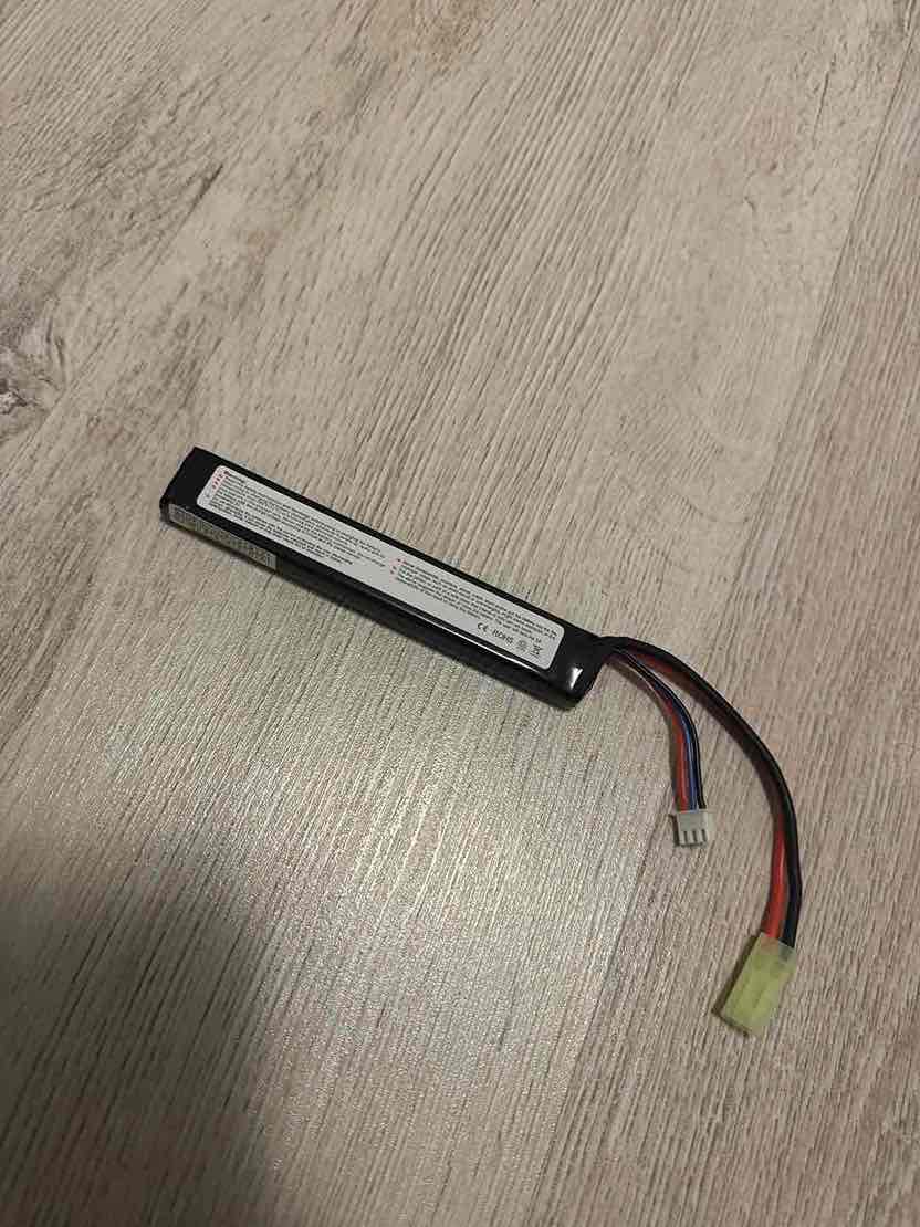 A real photo din Acumulator Li-Po 7.4V/1200mAh 20/40C VB Power by Andrei (3)