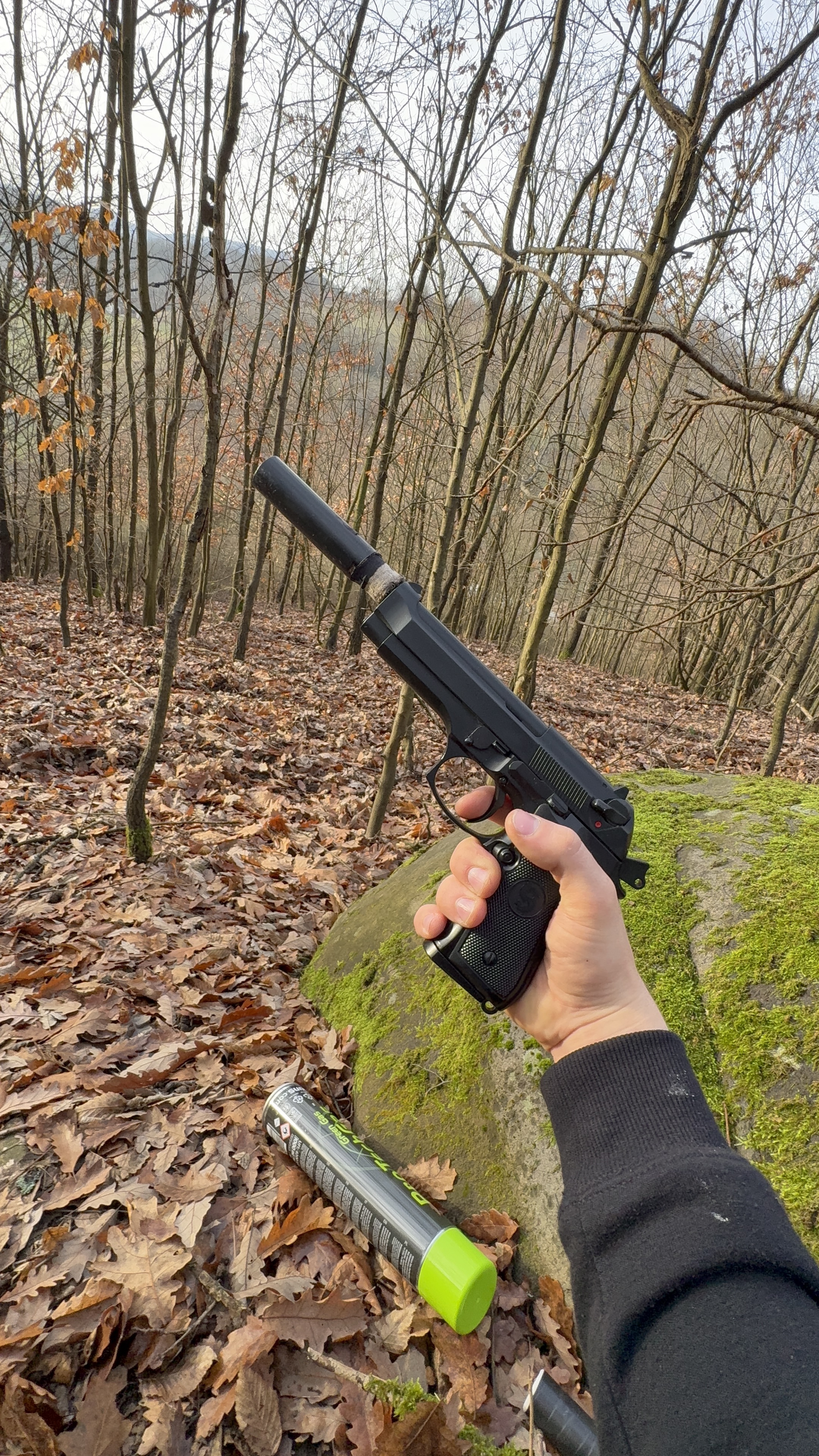 A real photo din Replica pistol M9 gas GBB KJW by David (2)