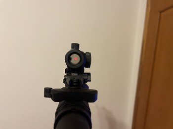 A real photo din Red dot Compact Reflex Theta Optics by Buliga (3)