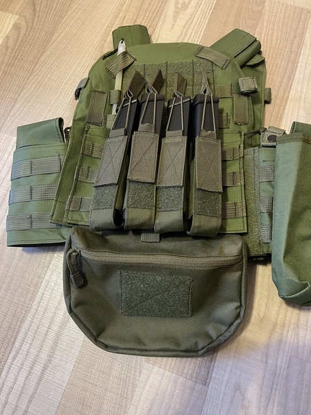 A real photo din Pouch utilitar drop-down 8FIELDS Olive by Buliga (1)