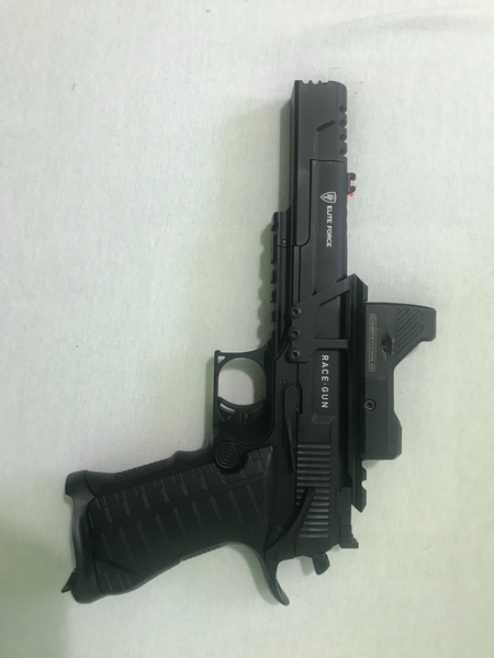 A real photo din Replica pistol Race Gun CO2 GBB Elite Force by Marc Vana (1)