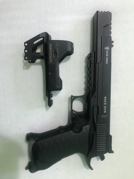 A real photo din Replica pistol Race Gun CO2 GBB Elite Force by Marc Vana (4)