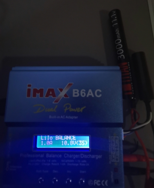 A real photo din Alimentator Smart Imax B6AC by Lorand (1)