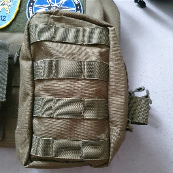 A real photo din Pouch GP 8Fields Olive by Fârte Andrei (4)