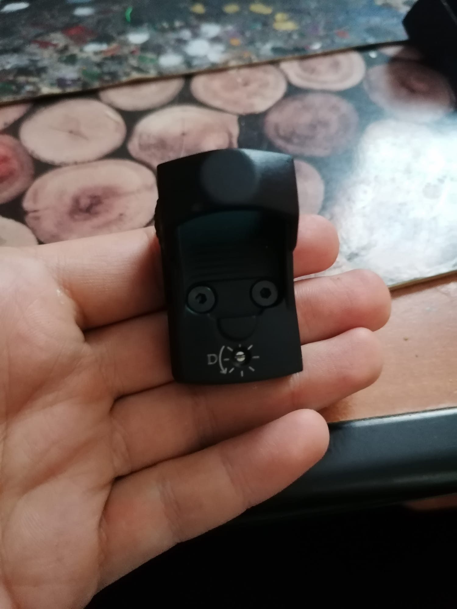 A real photo din Red dot Victoptics SPX 1x22 Vector Optics by Lego (1)