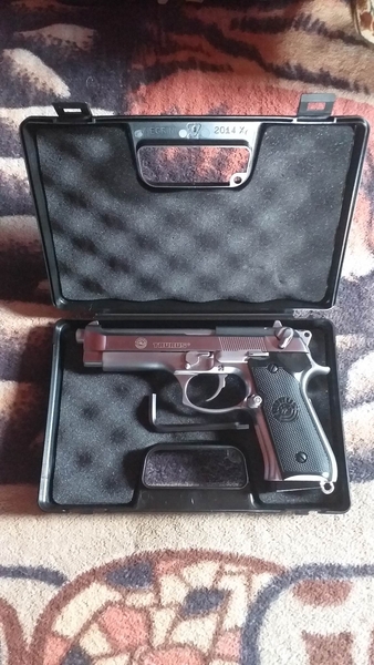 A real photo din Cutie mica transport pistol CyberGun by Attila (1)