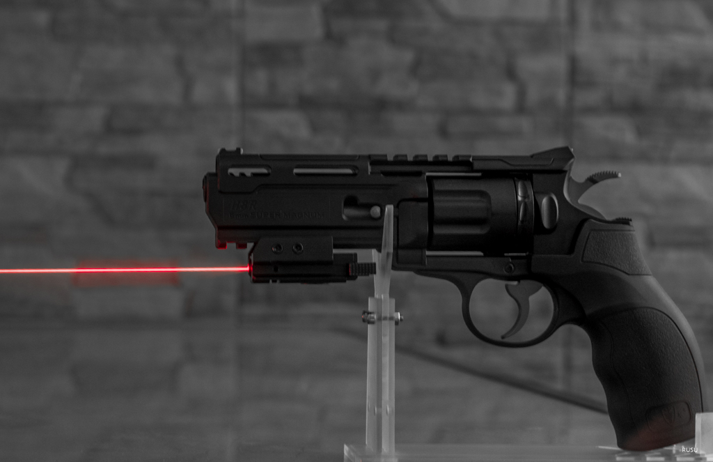 A real photo din Punctator laser micro RIS by Soldat (1)